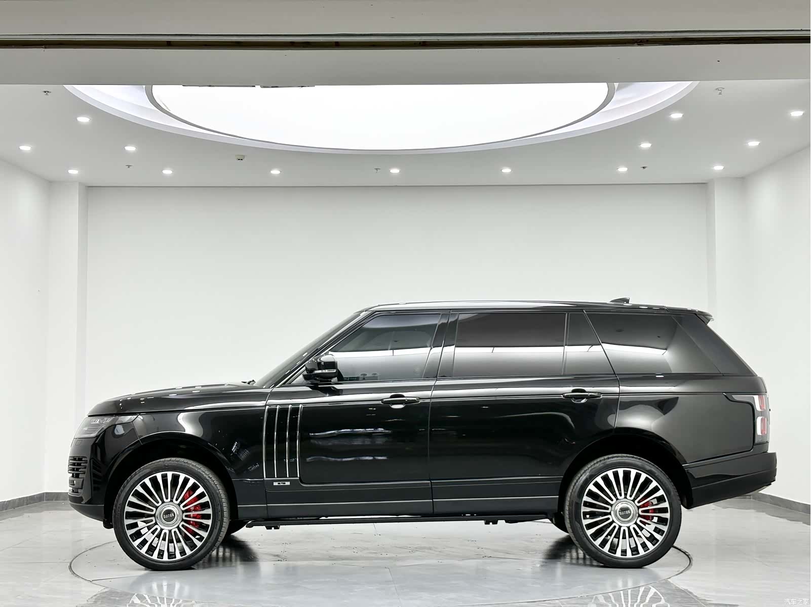 Land Rover Range Rover, 2018 все фото