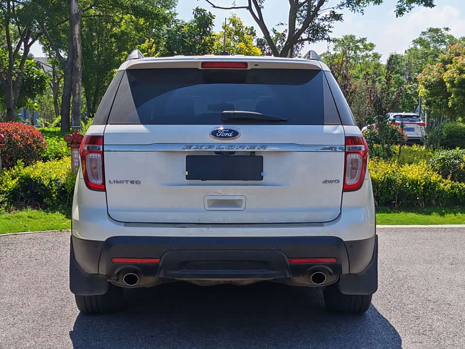 Ford Explorer Ford Explorer