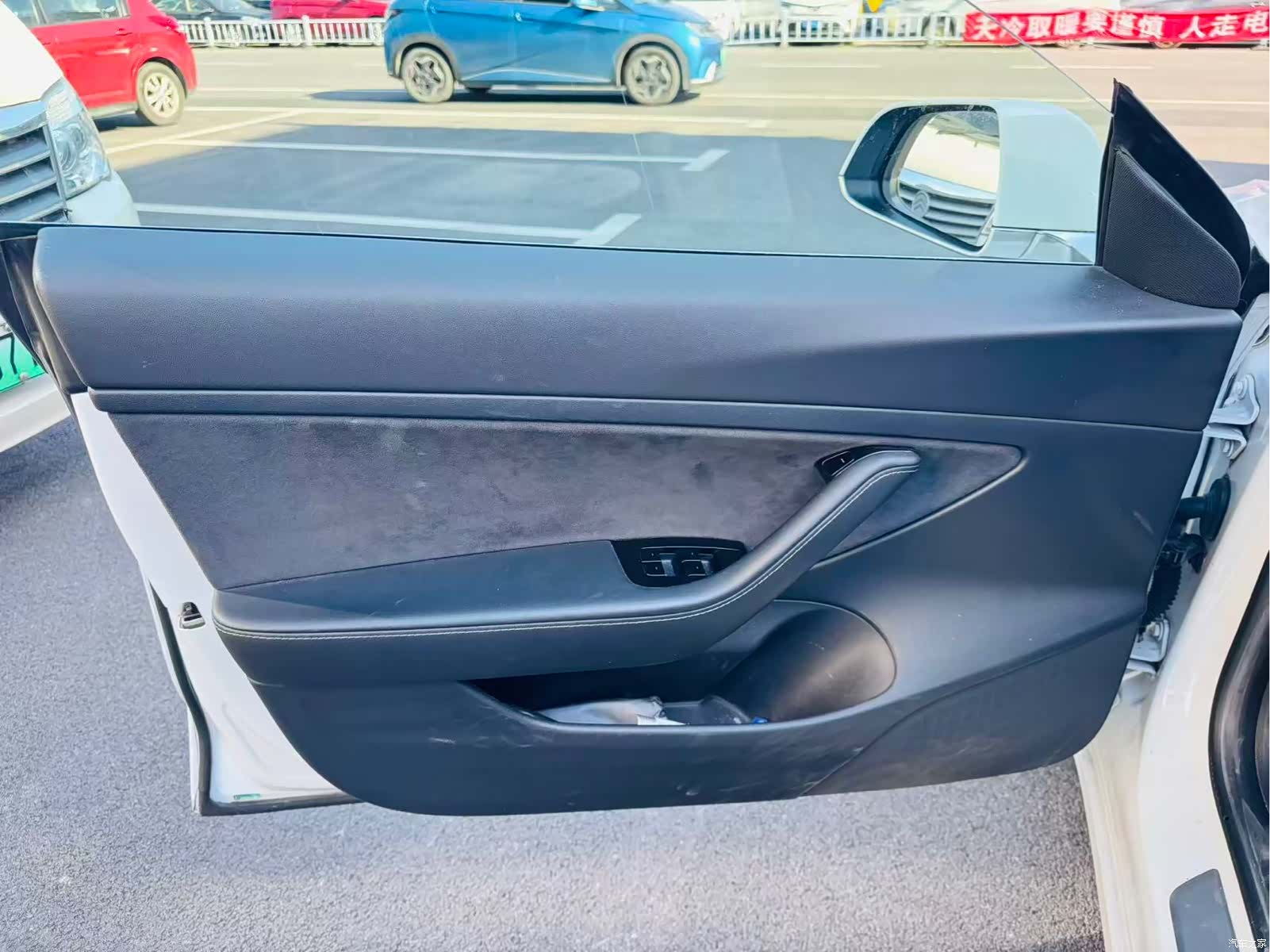 Tesla Model 3, 2020 9