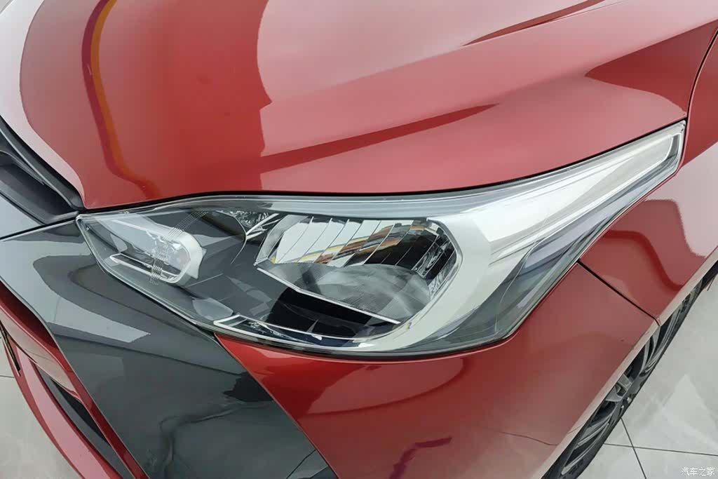 Toyota YARiS L, 2020 все фото