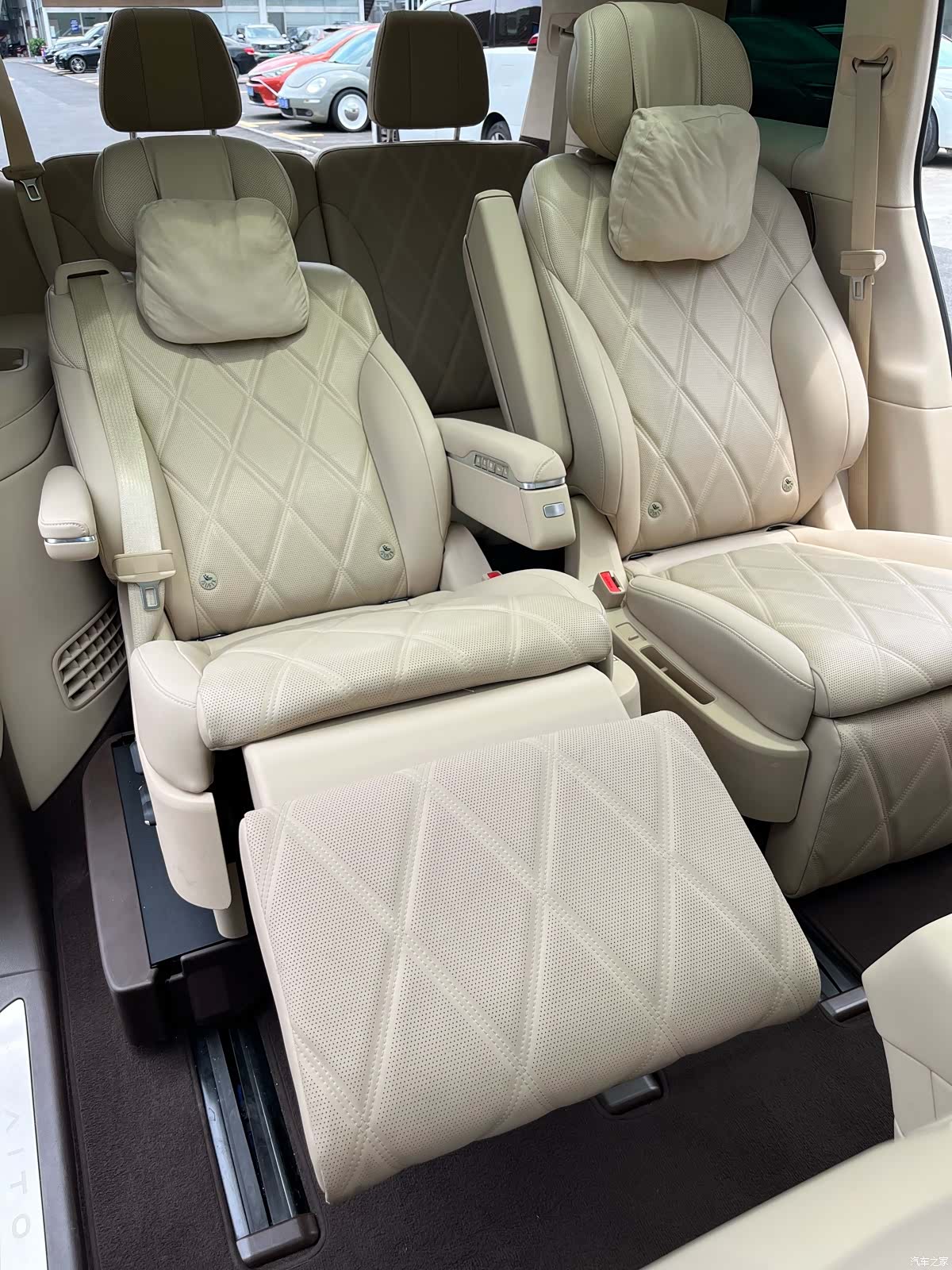 AITO M9, 2025 16