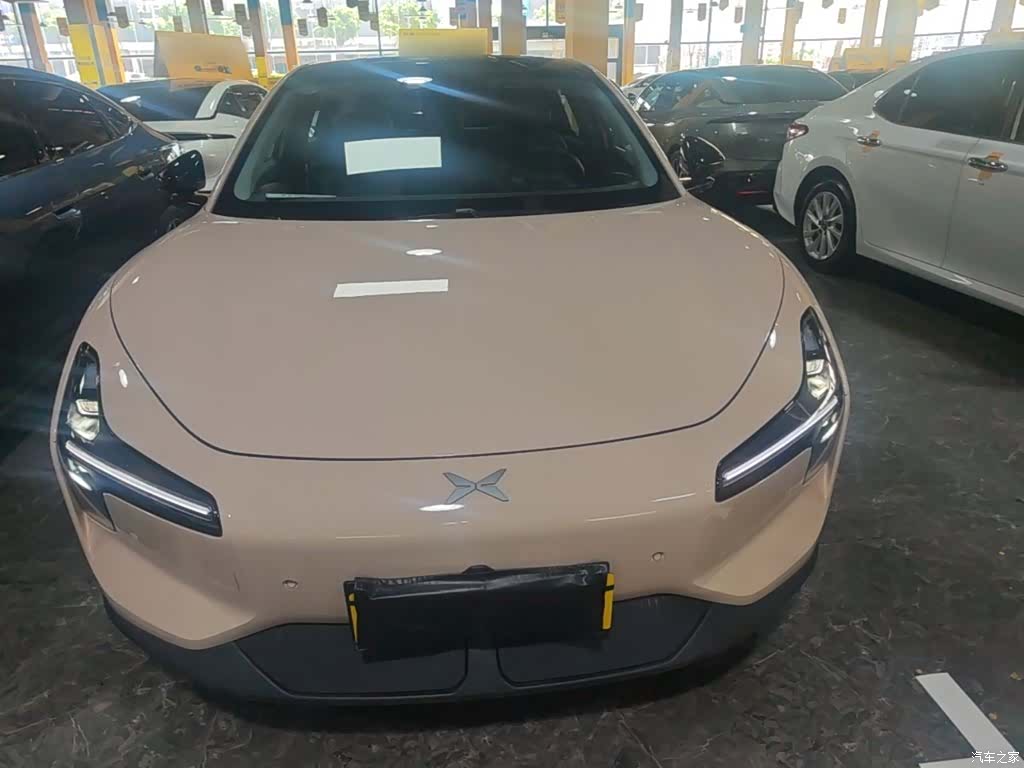 Xpeng Mona M03, 2025 3