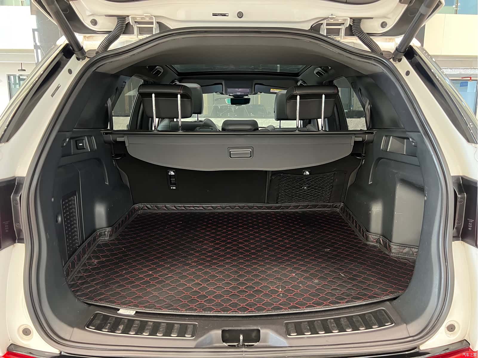 Land Rover Discovery, 2021 14