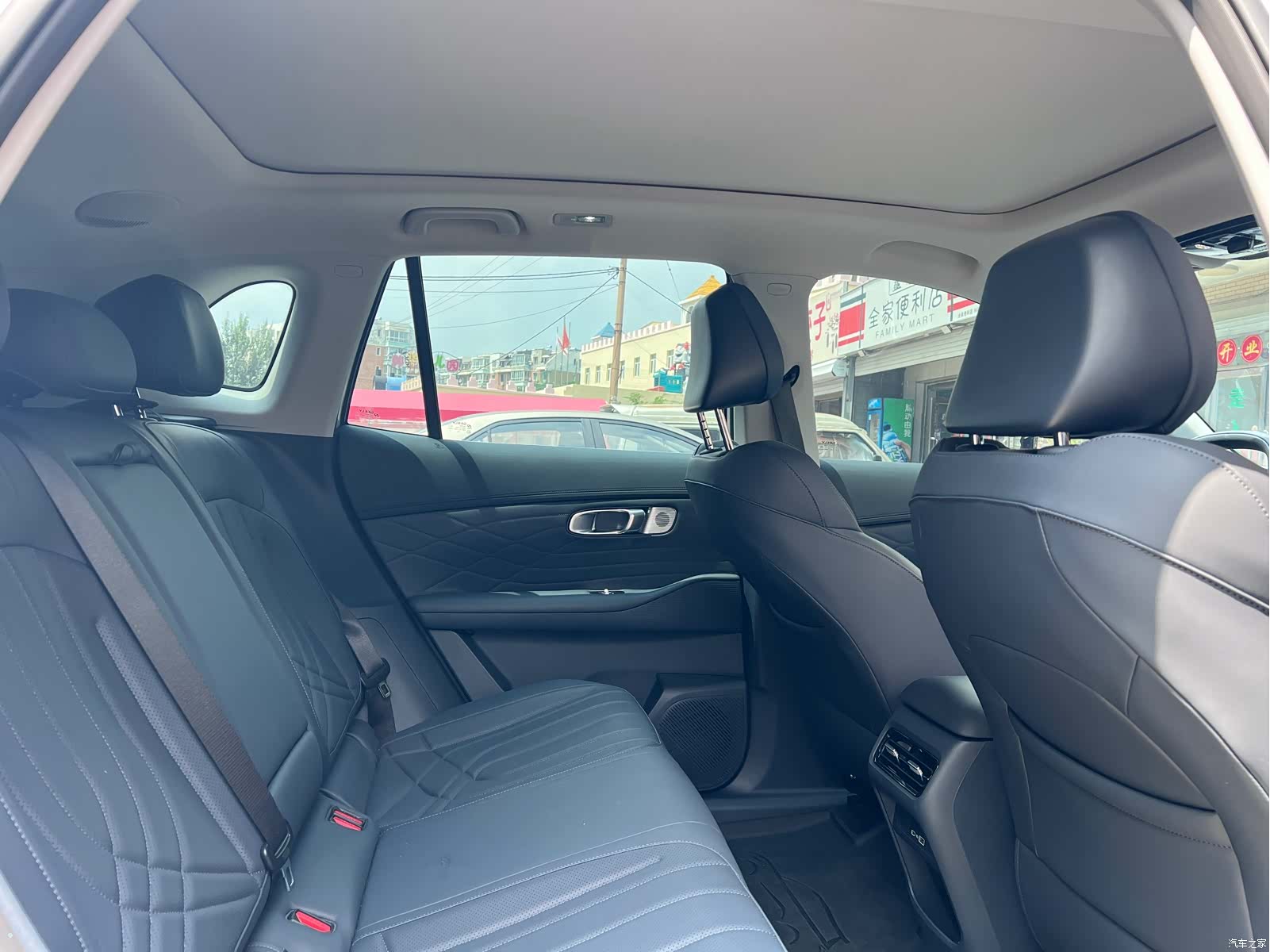 Geely 7, 2025 8