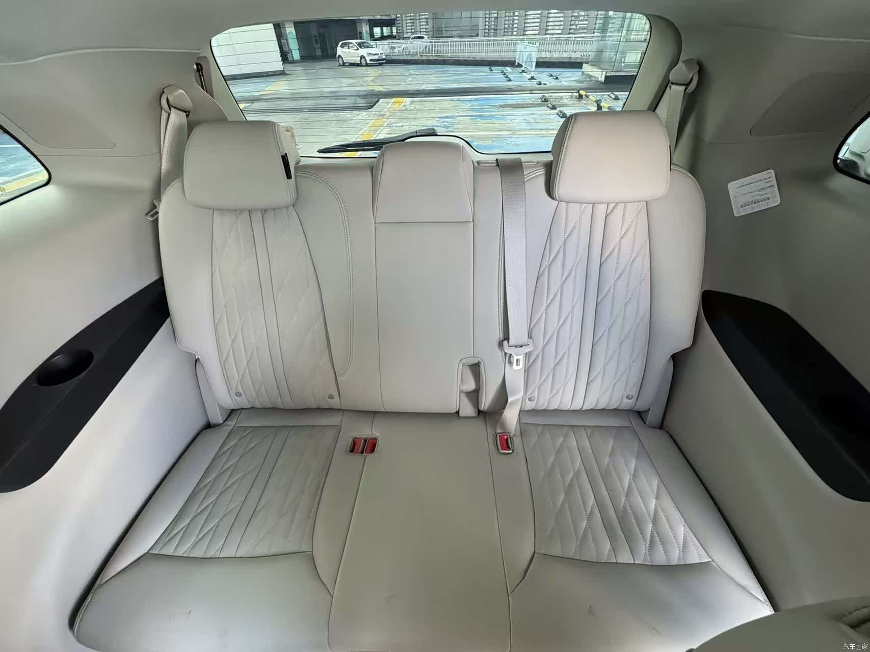 Buick GL8, 2023 10
