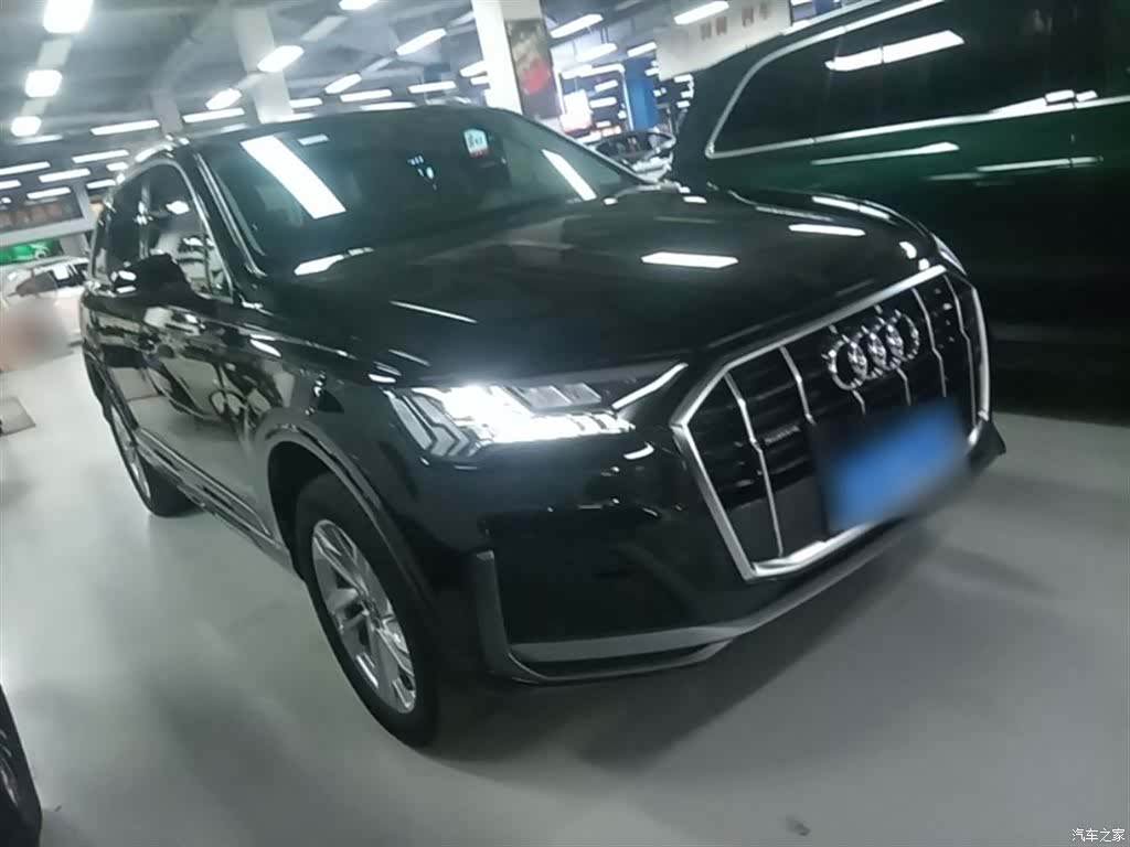 Audi Q7, 2024 4