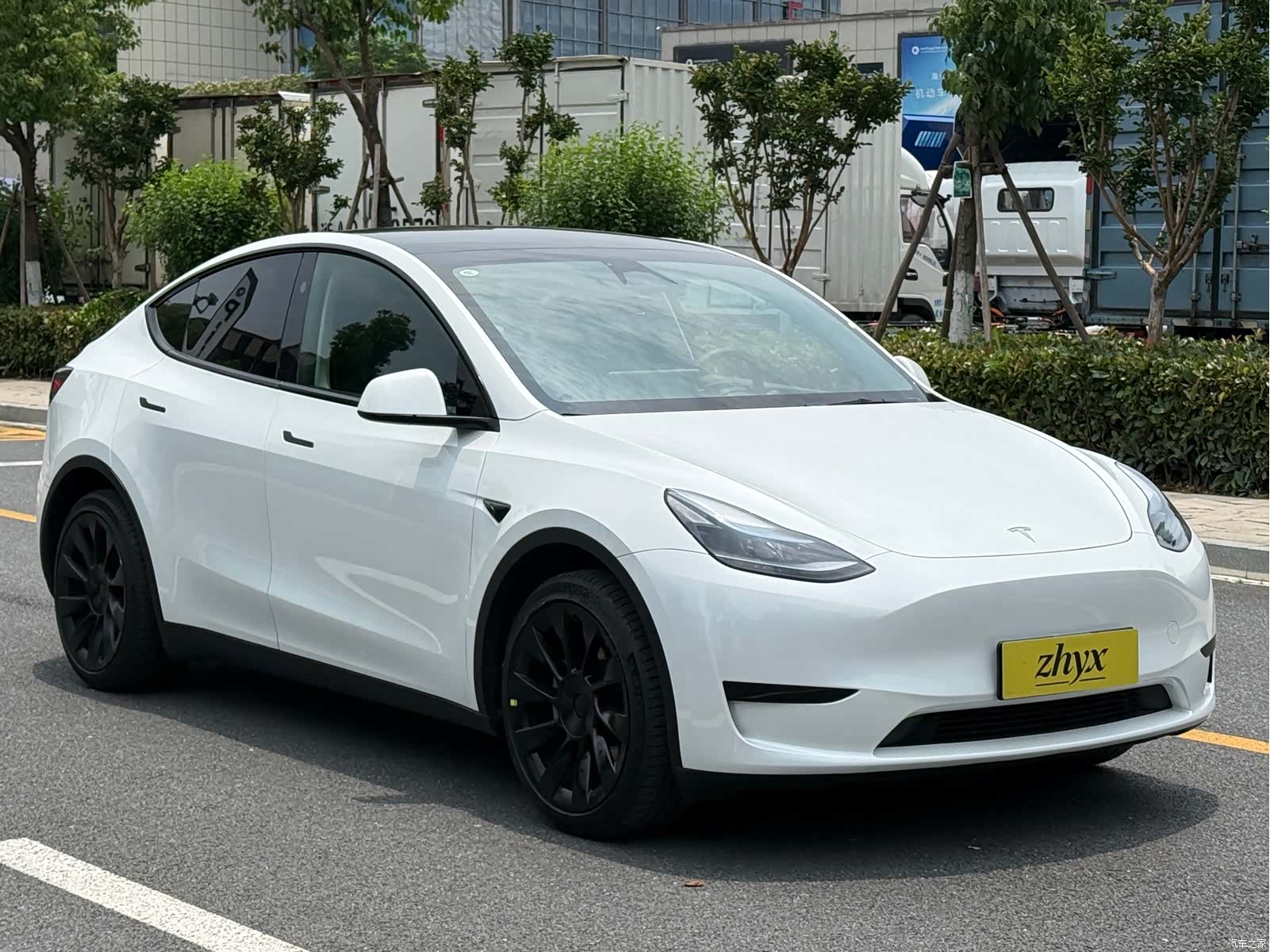 Tesla Model Y, 2024 3