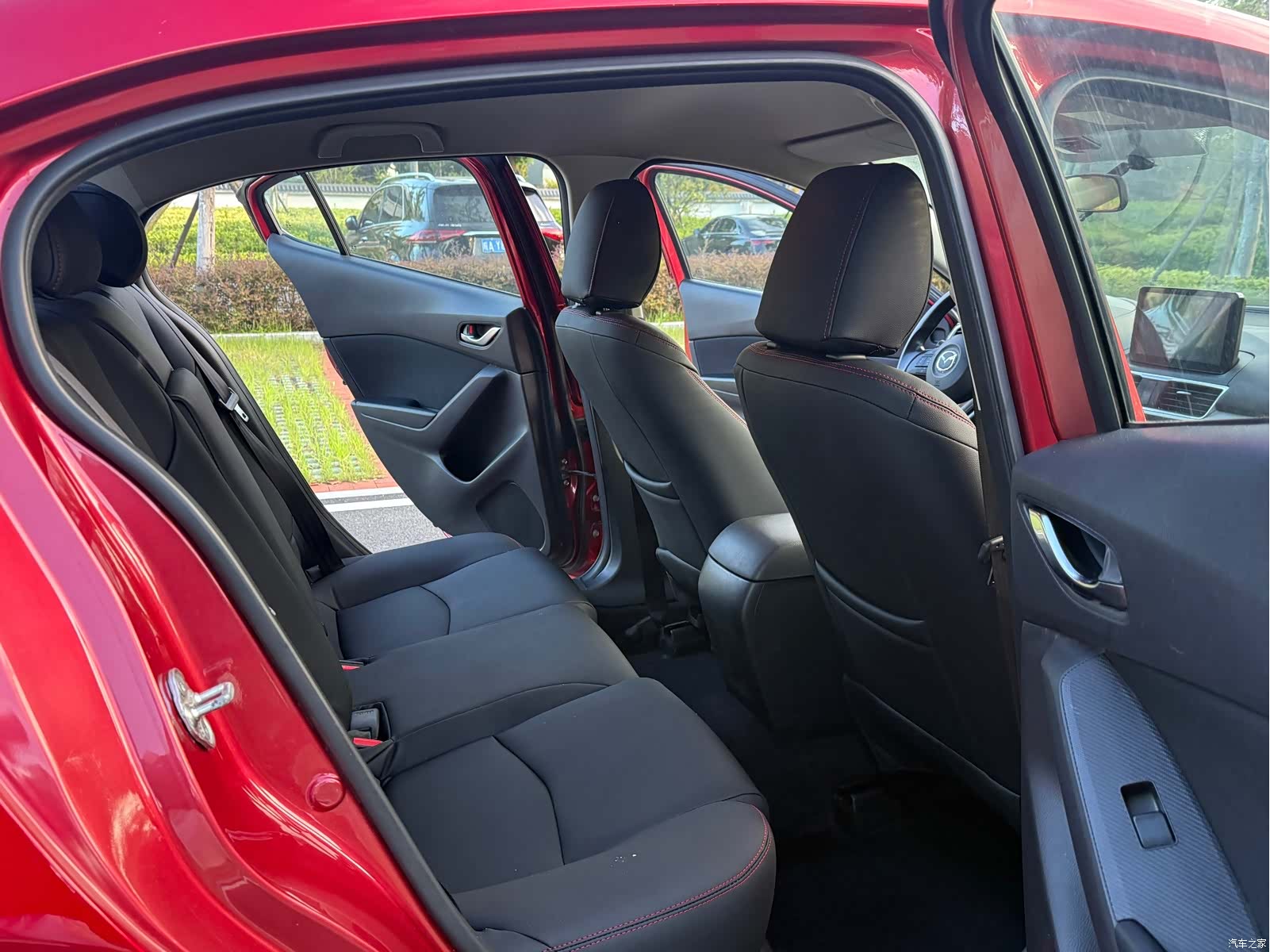 Mazda Mazda3, 2016 7