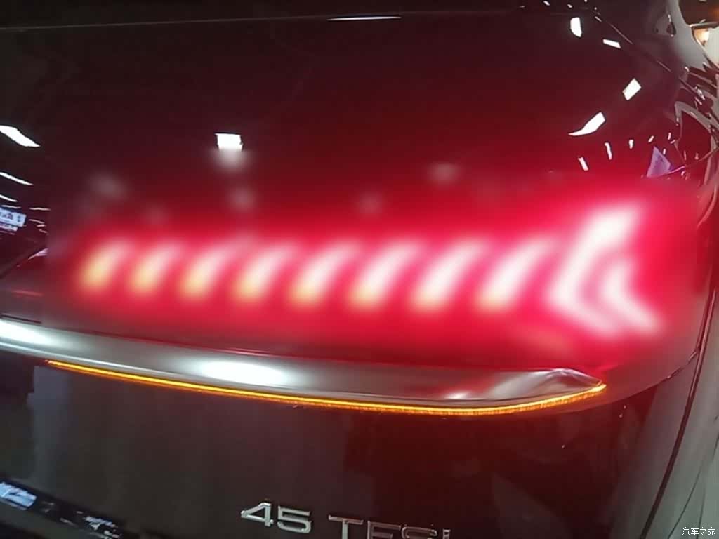 Audi Q7, 2024 8
