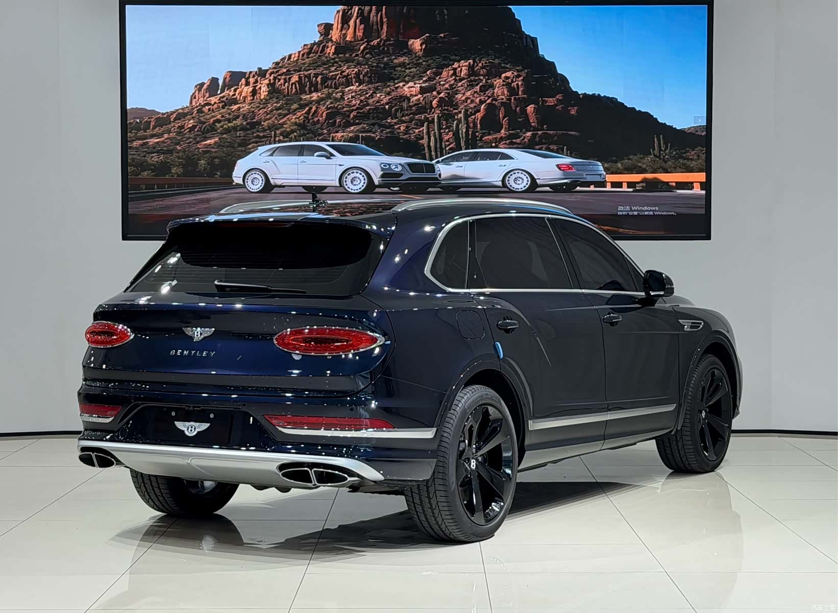Bentley Bentayga, 2023 4