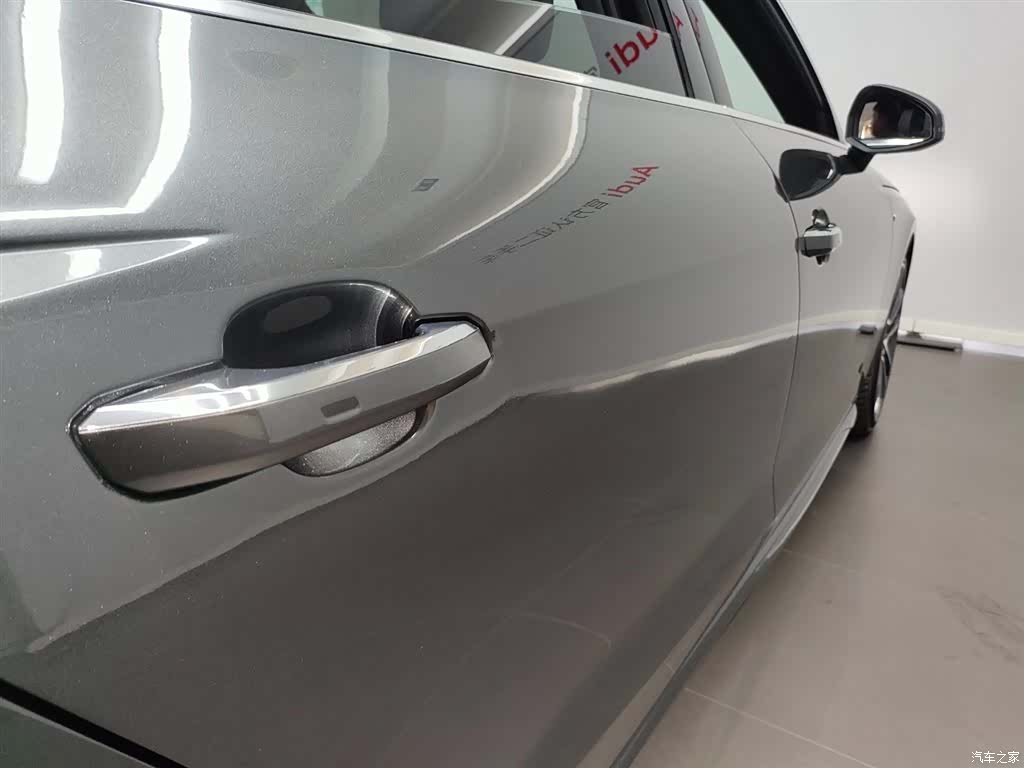 Audi A4L, 2021 14