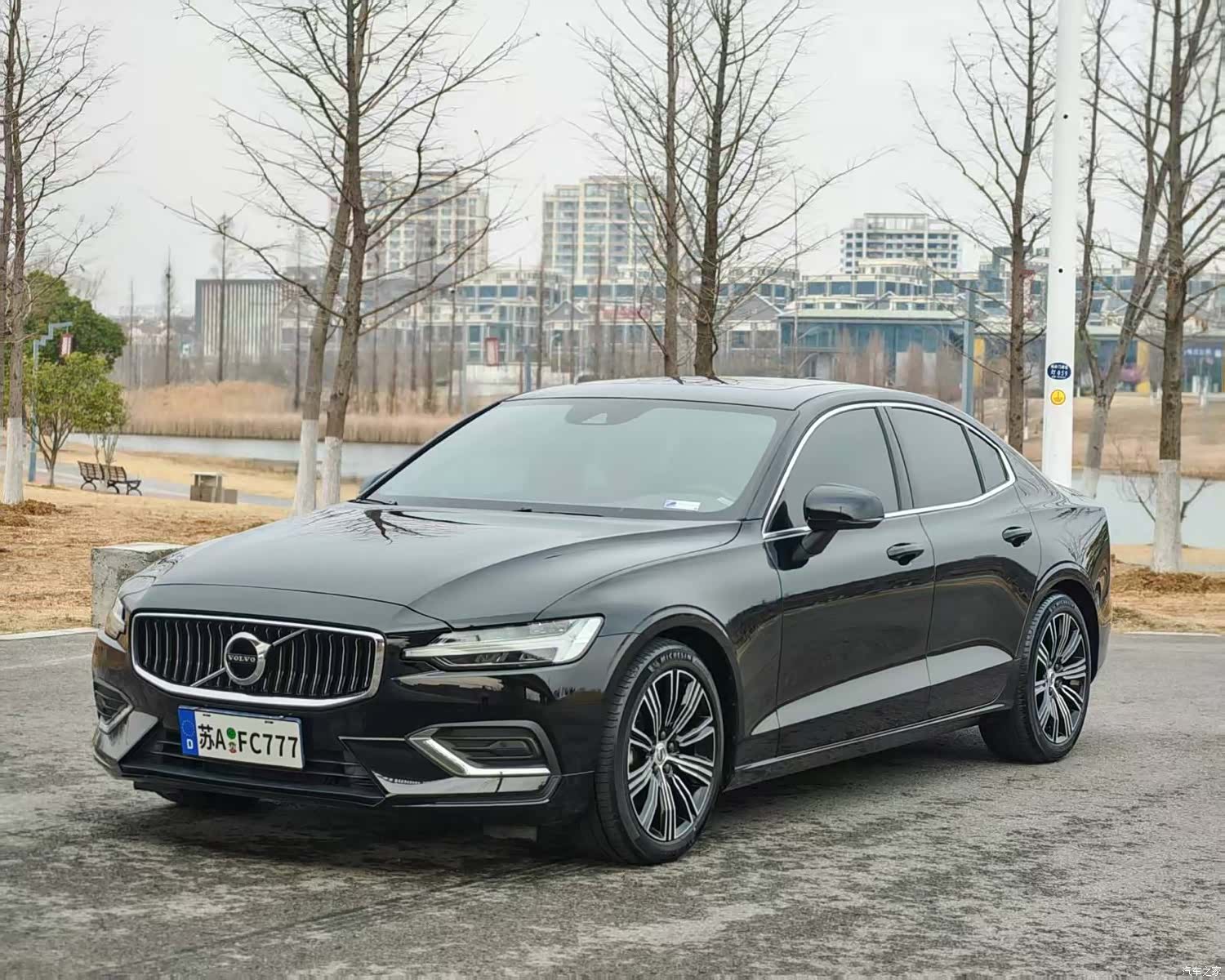 Volvo S60, 2022 1