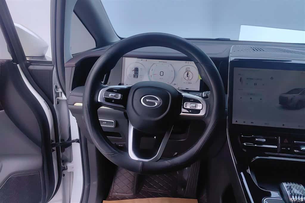 Trumpchi M8, 2023 15