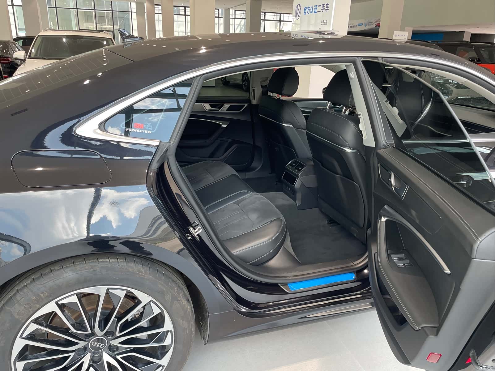 Audi A7L, 2024 9
