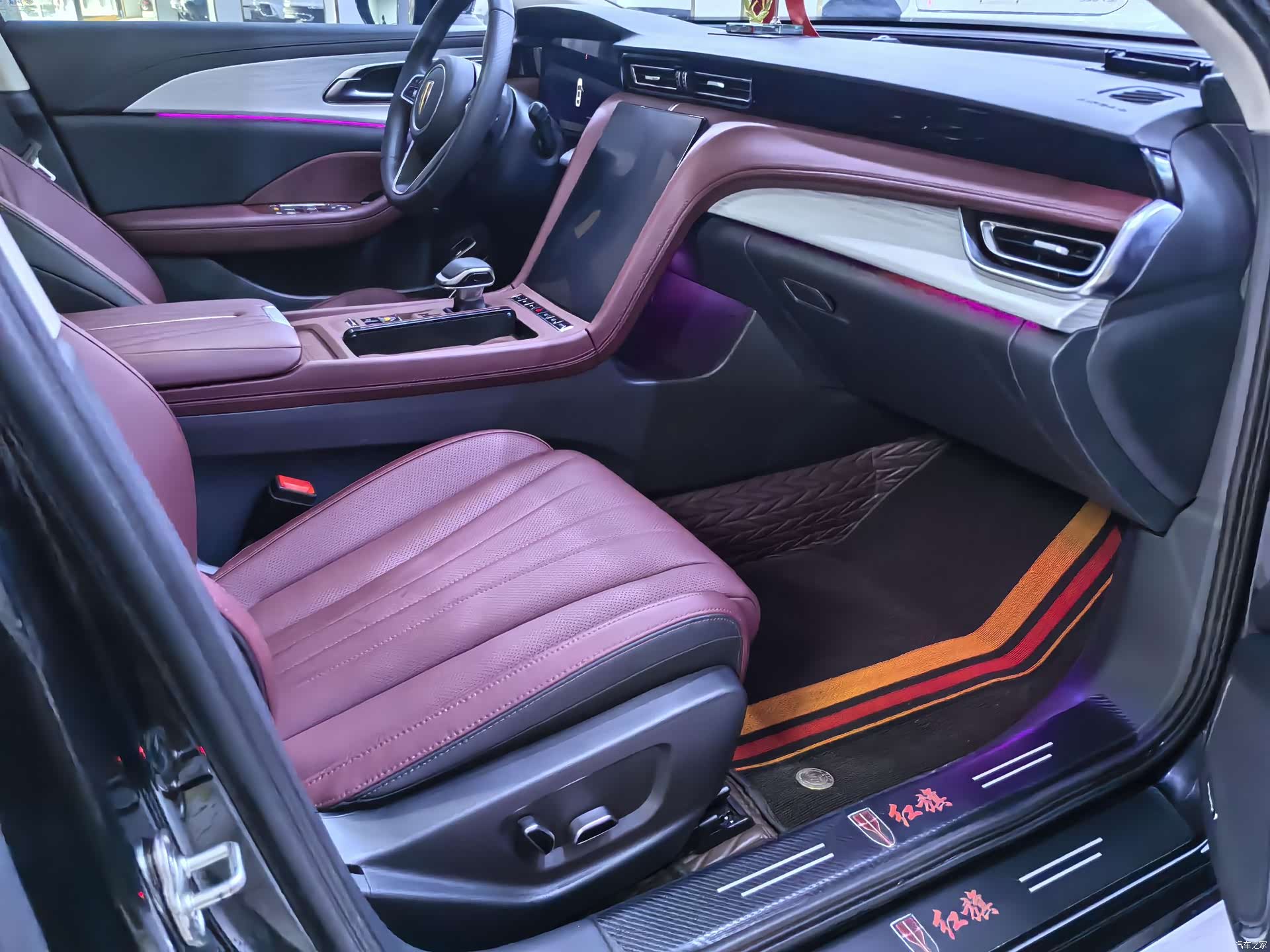 Hongqi H5, 2025 11
