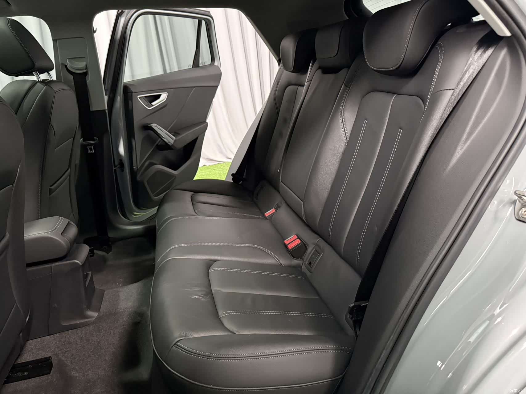 Audi Q2L, 2022 9