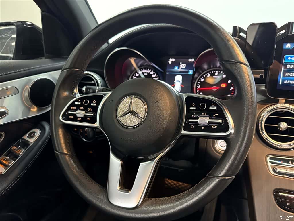 Mercedes-Benz GLC, 2020 13