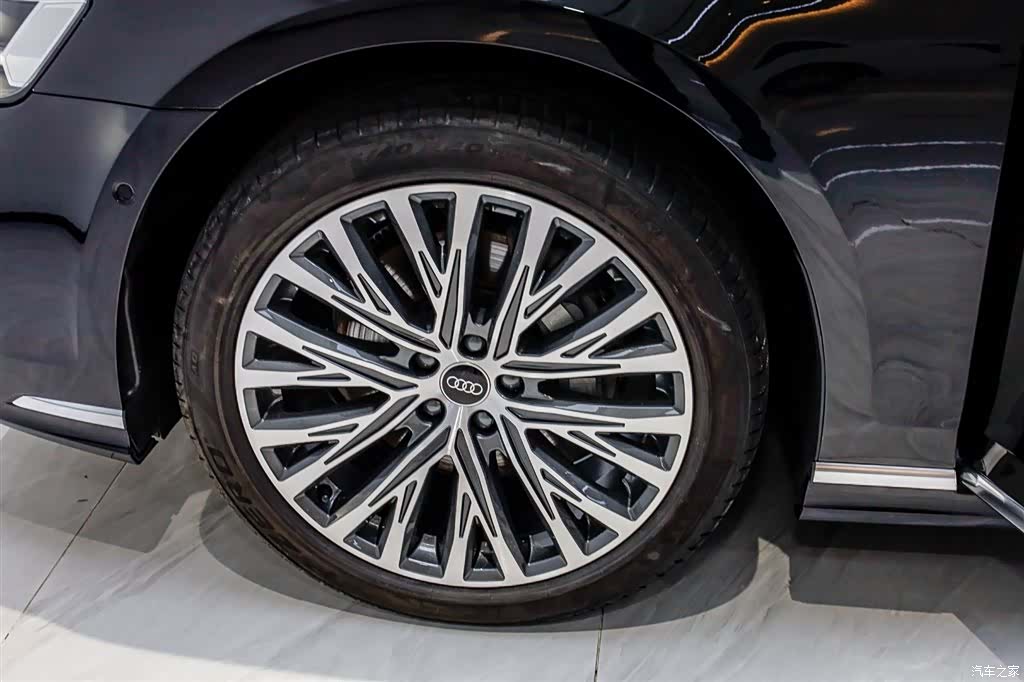 Audi A8L, 2024 17