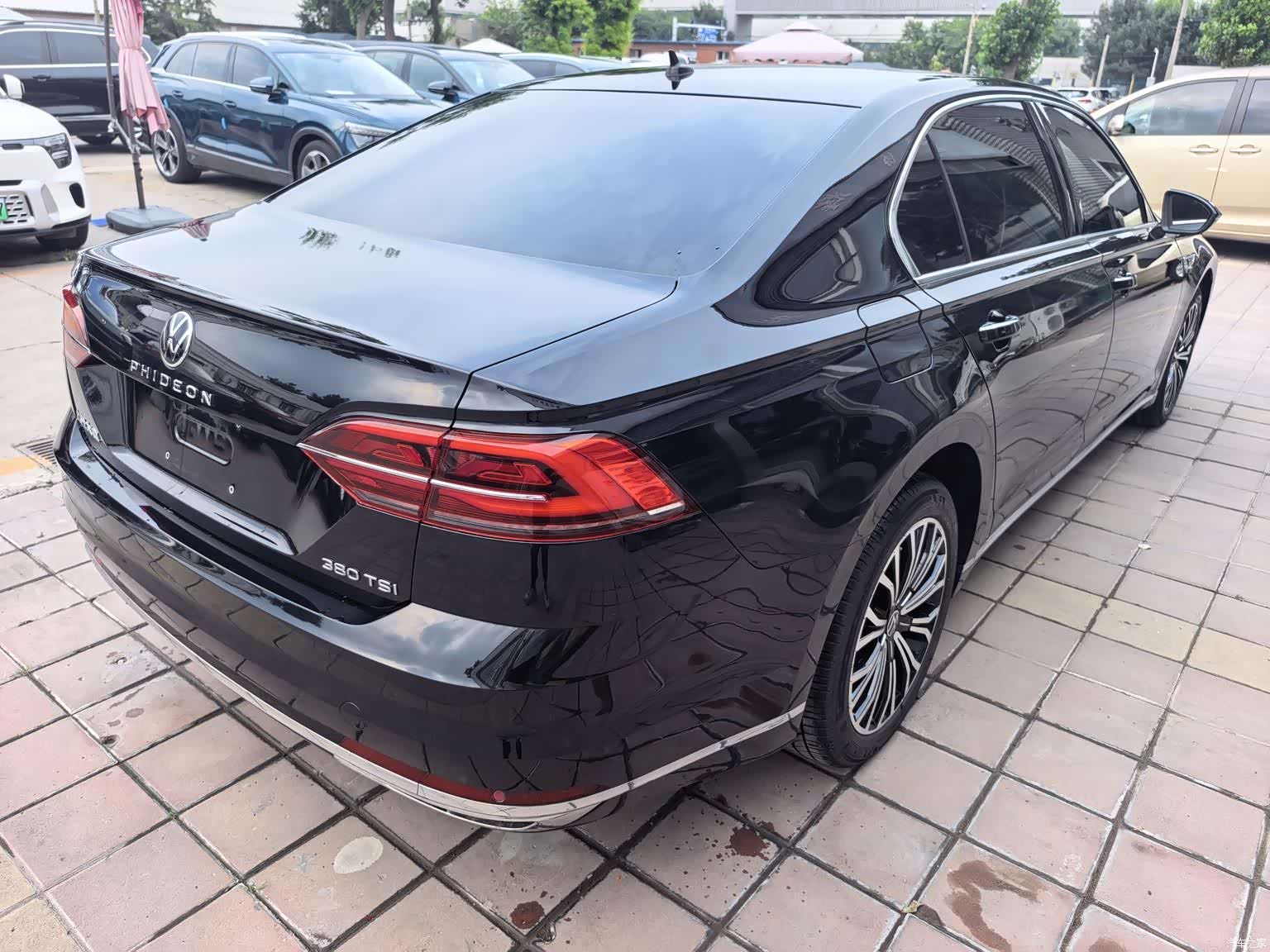Volkswagen Phideon, 2021 3