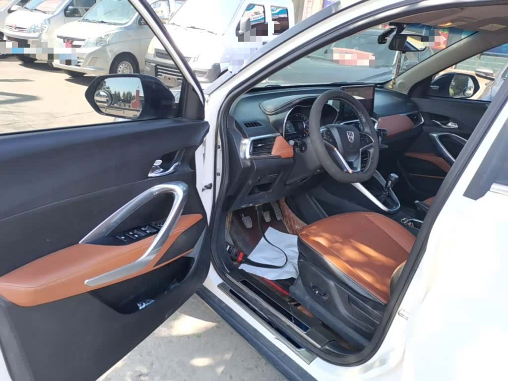 Wuling 510, 2017 16