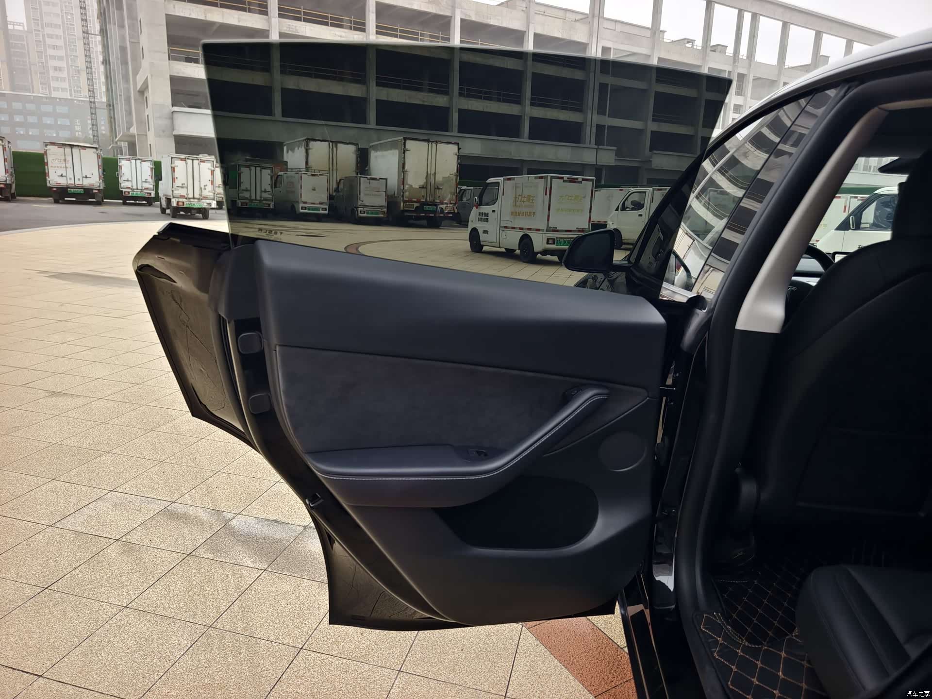 Tesla Model Y, 2024 13