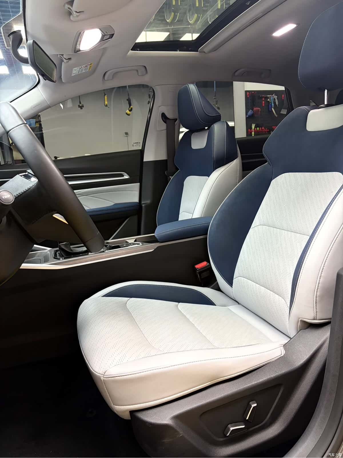 Geely Emgrand, 2022 10