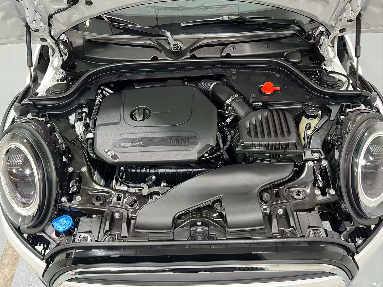 Mini Cooper, 2024 9