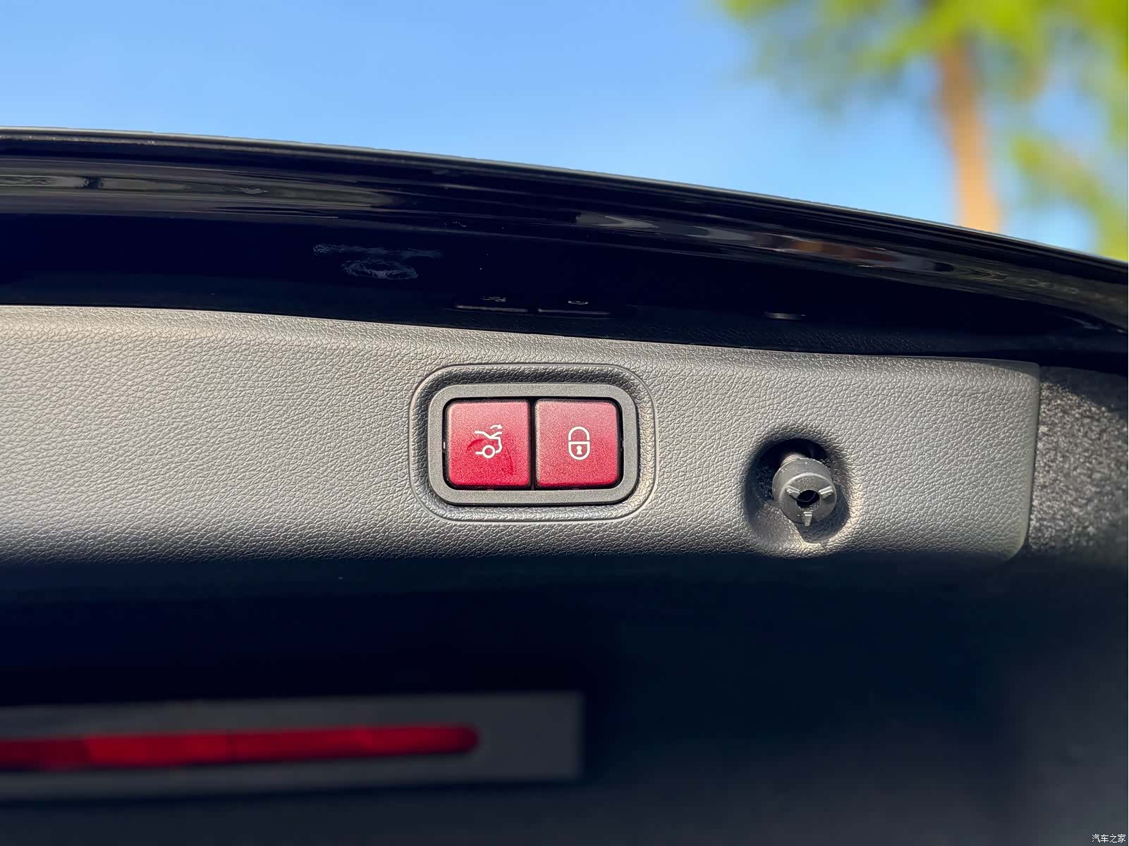 Mercedes-Benz E-Class, 2020 18