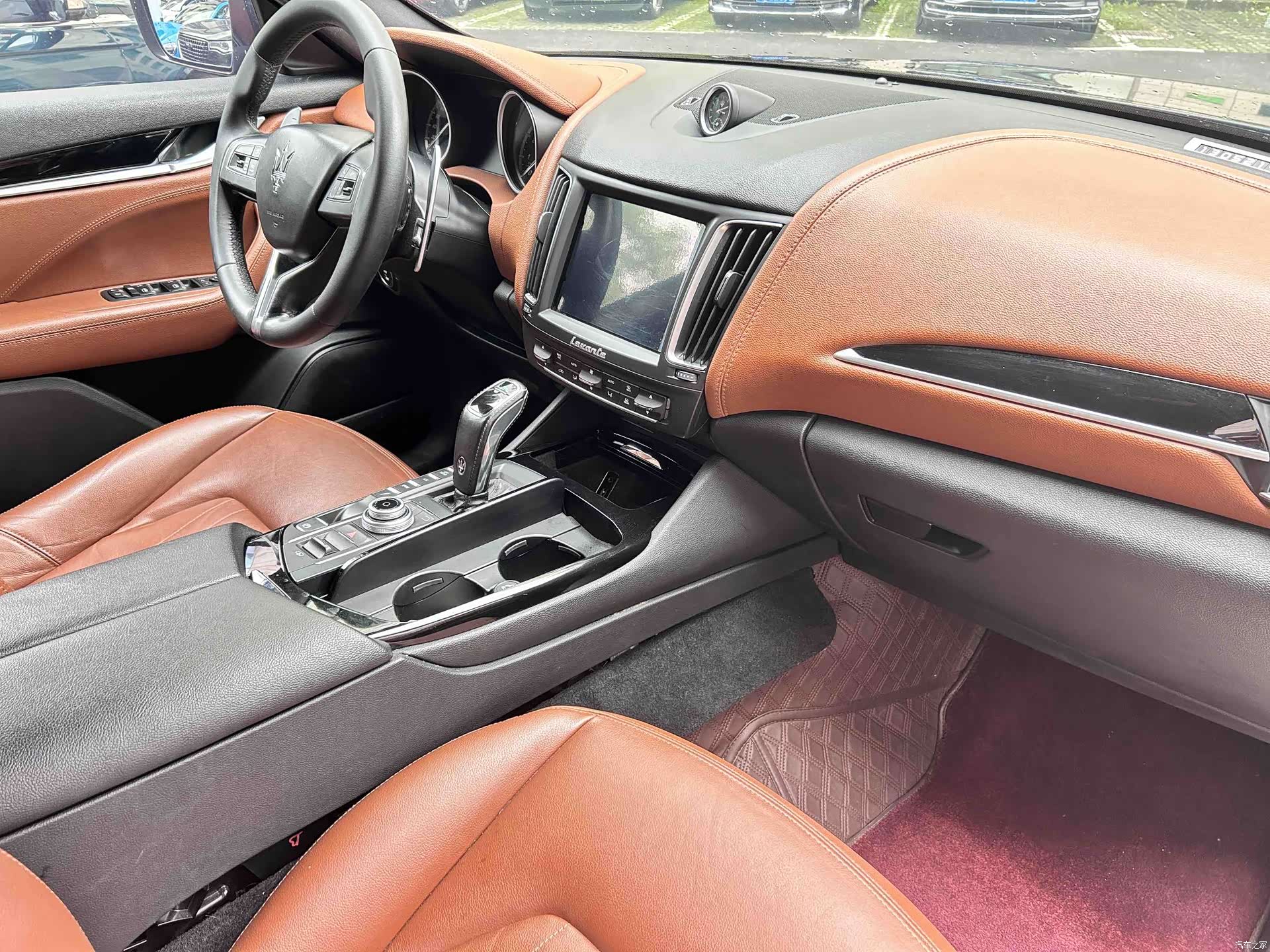 Maserati Levante, 2020 12