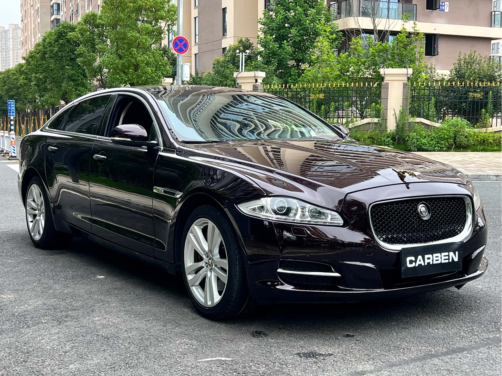 Jaguar XJ, 2012 3