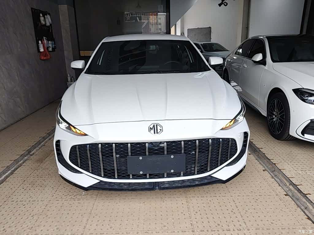 MG MG5, 2025 3