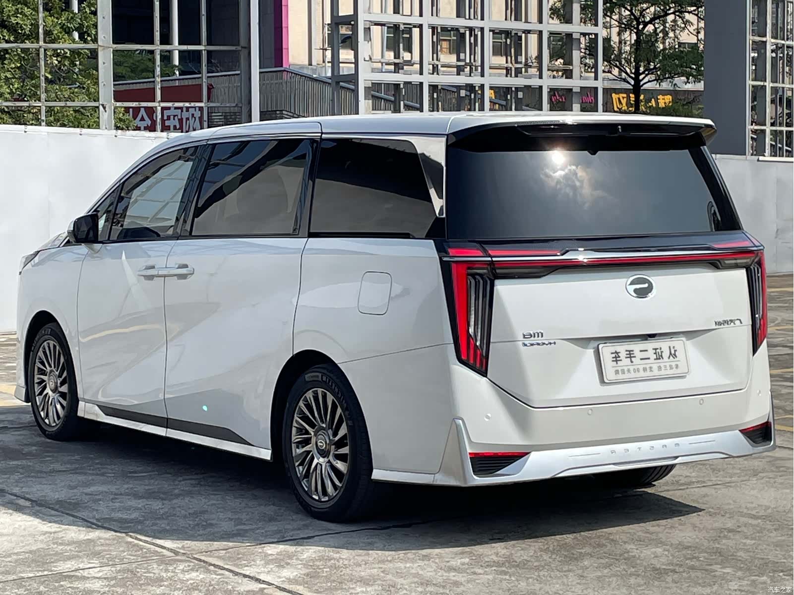 Trumpchi M8, 2023 11