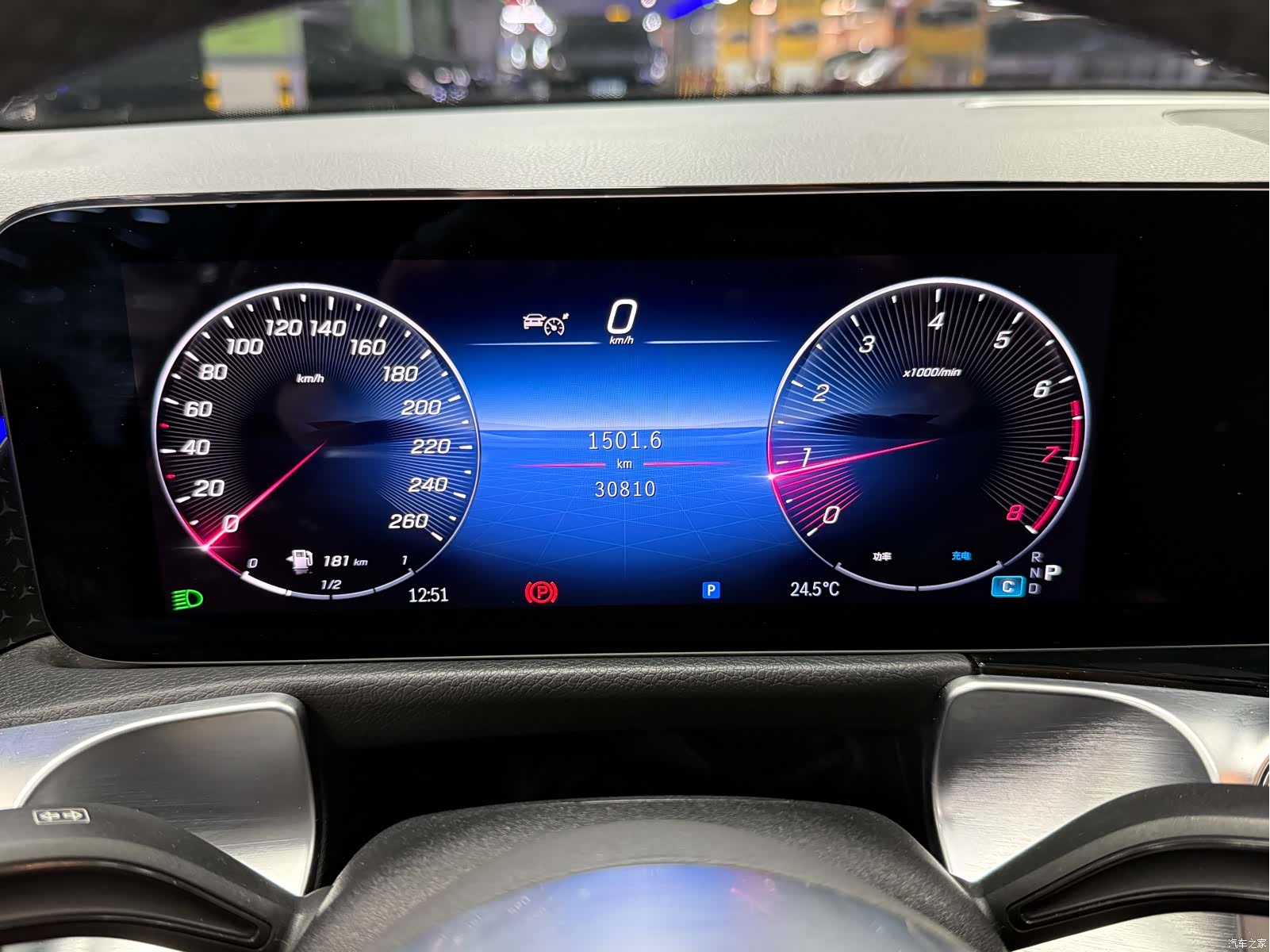 Mercedes-Benz GLB, 2024 6