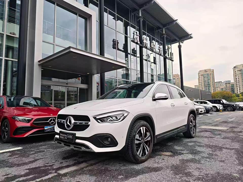 Mercedes-Benz GLA