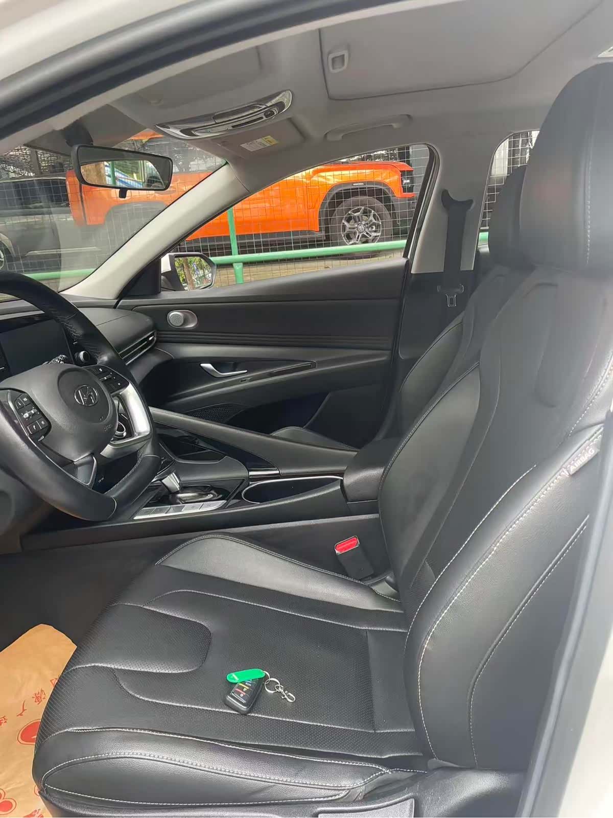 Hyundai Elantra, 2020 все фото