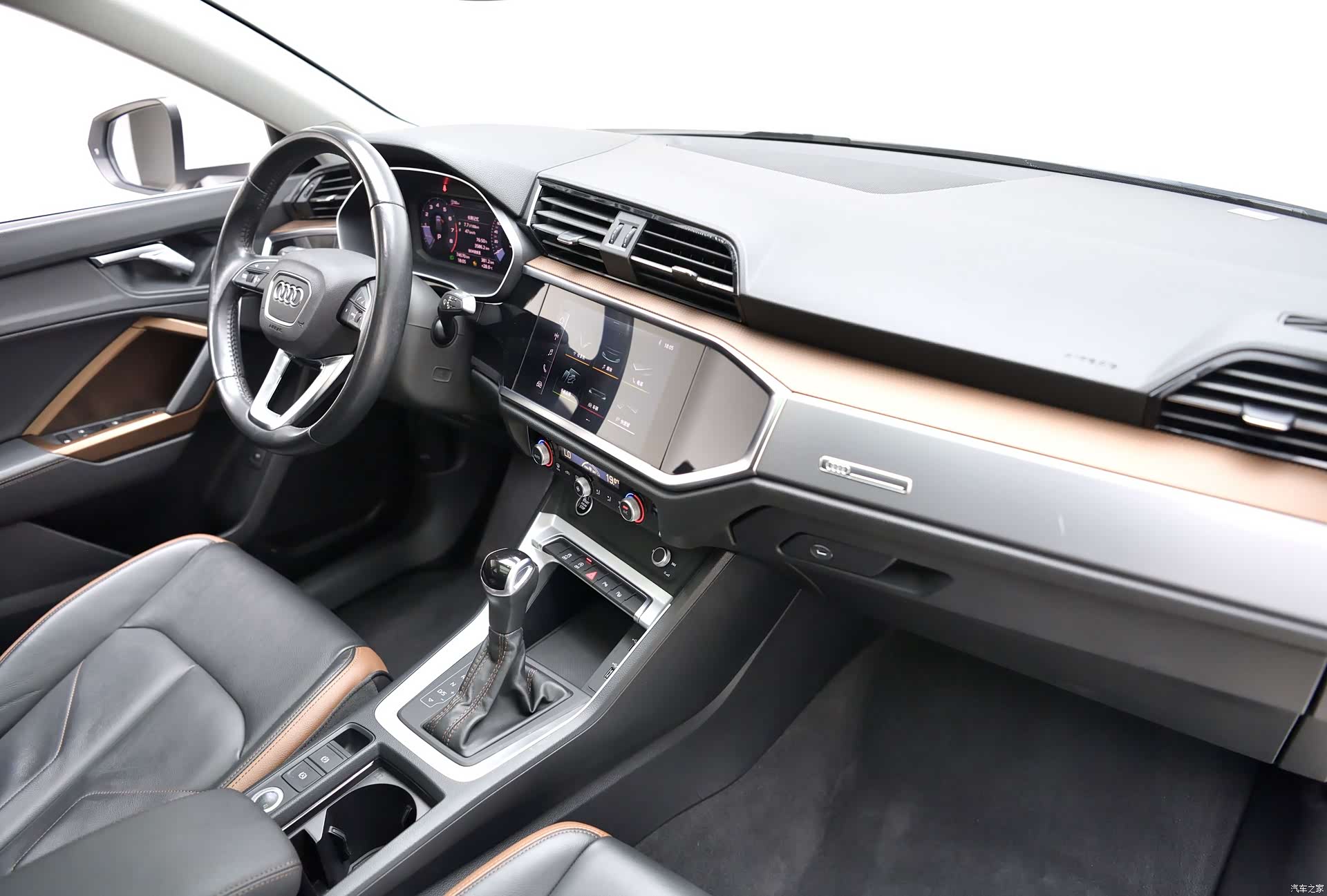 Audi Q3, 2021 11