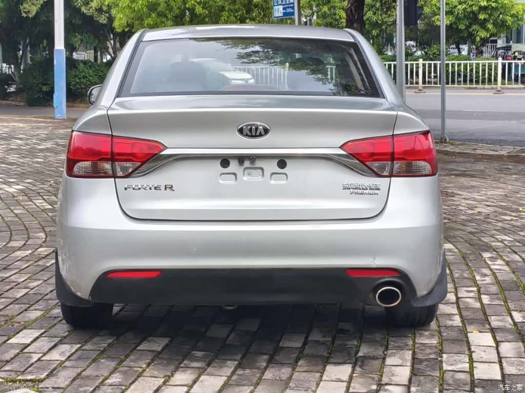 Kia GLS, 2014 8