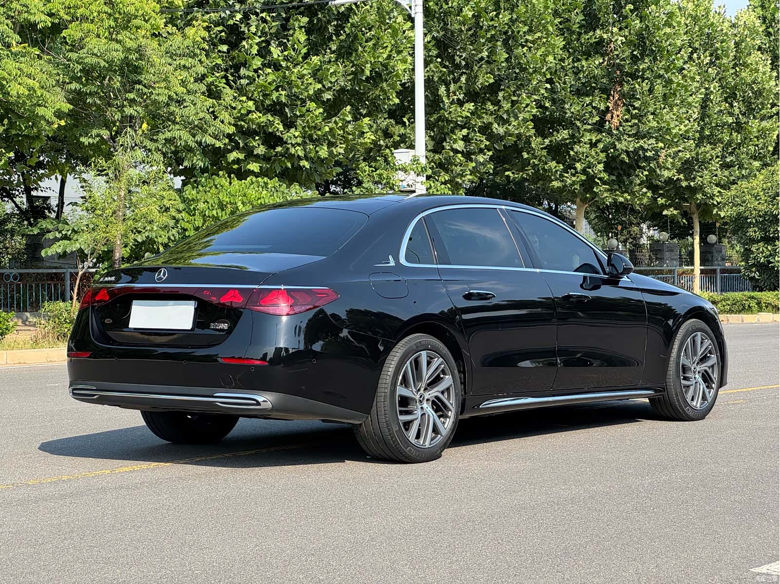 Mercedes-Benz E-Class, 2024 7