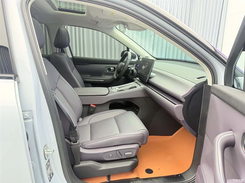 Leapmotor C16, 2026 20