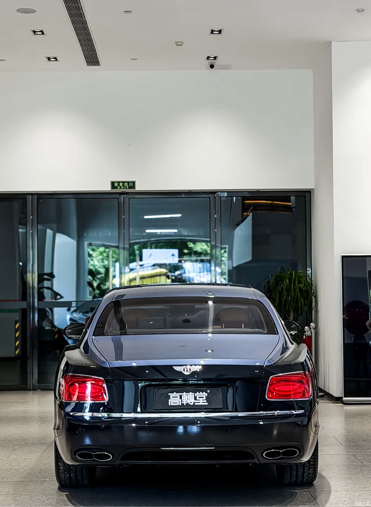 Bentley Flying Spur, 2016 4