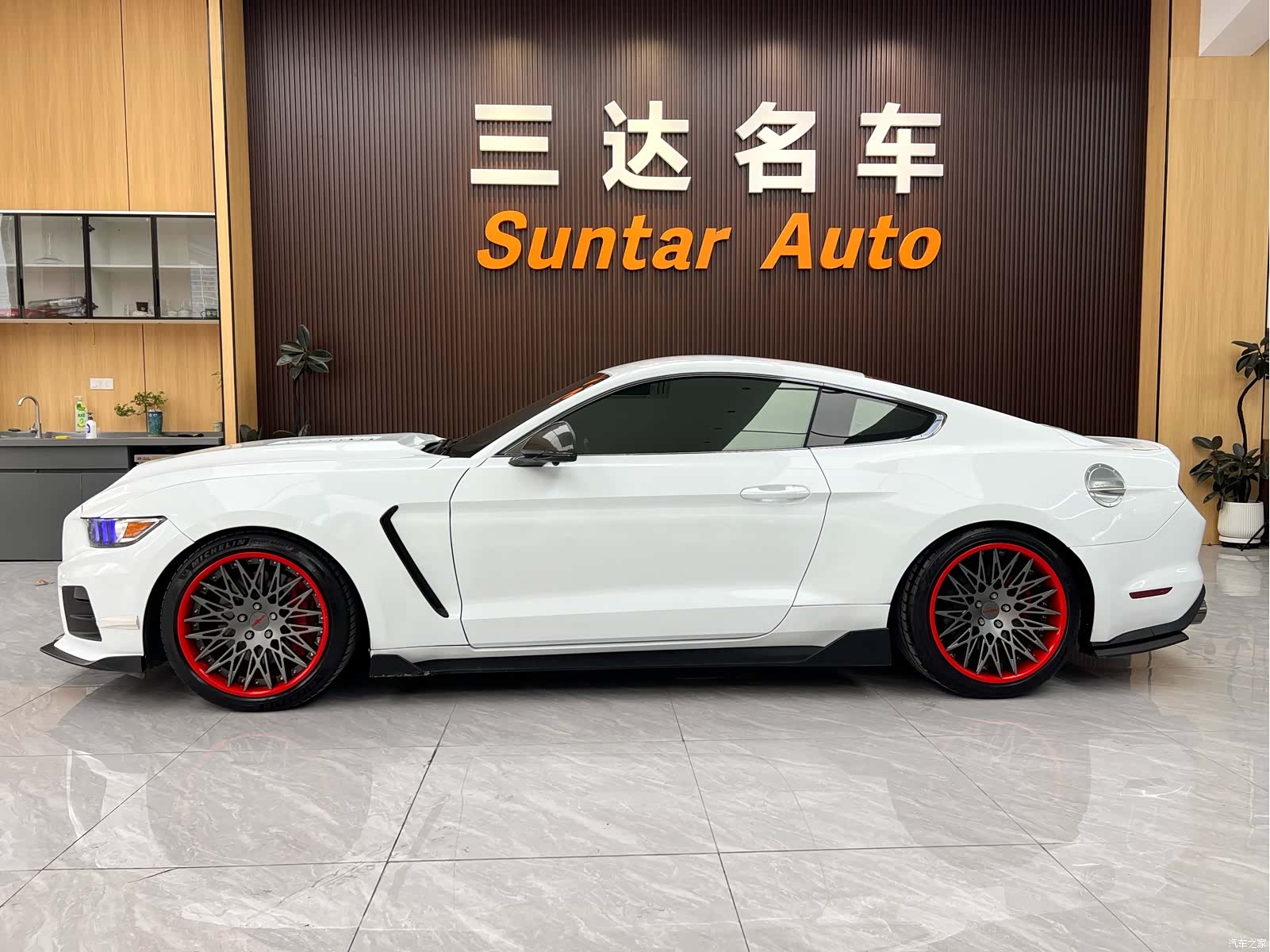 Ford Mustang, 2015 7
