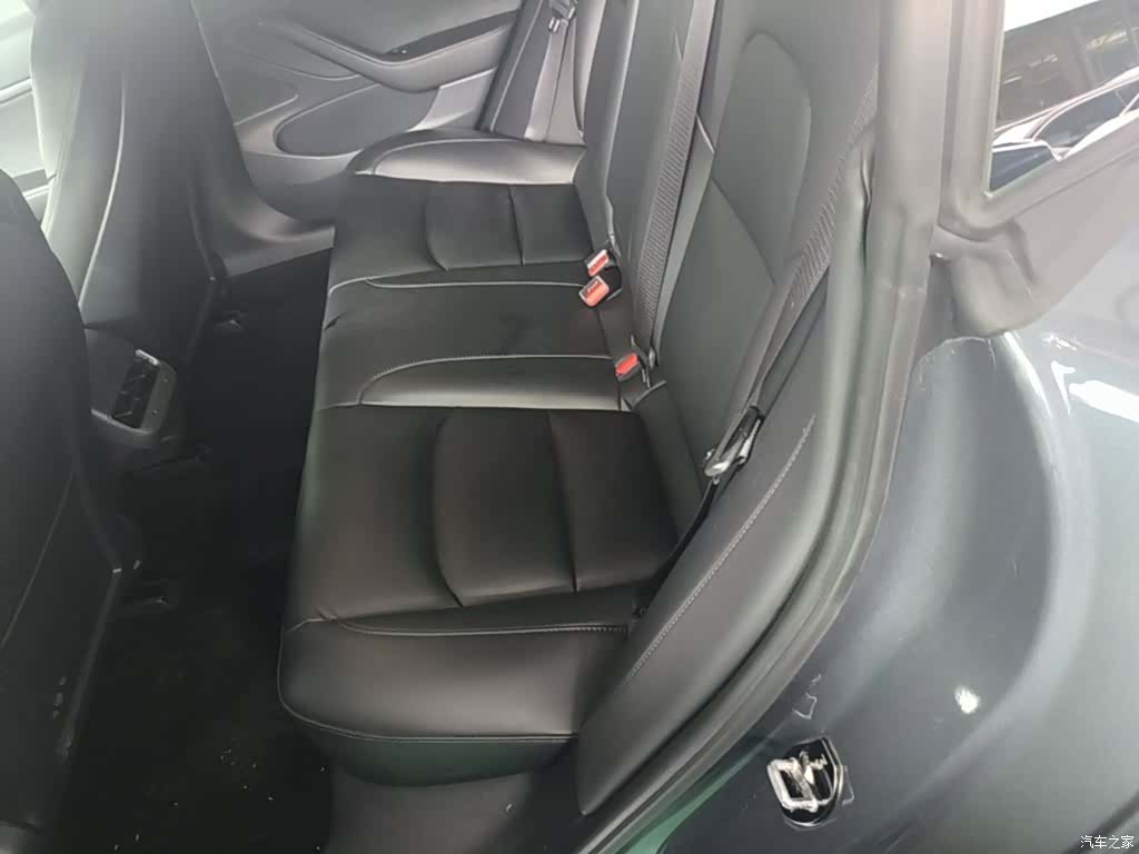 Tesla Model 3, 2020 17