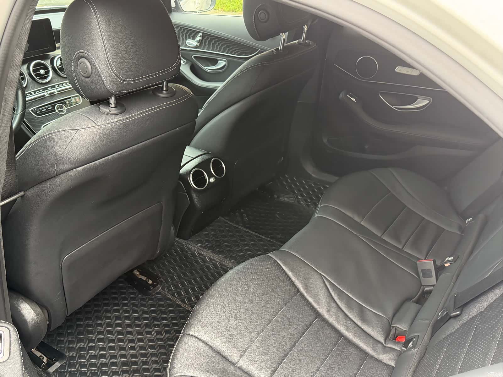 Mercedes-Benz C-Class, 2017 12