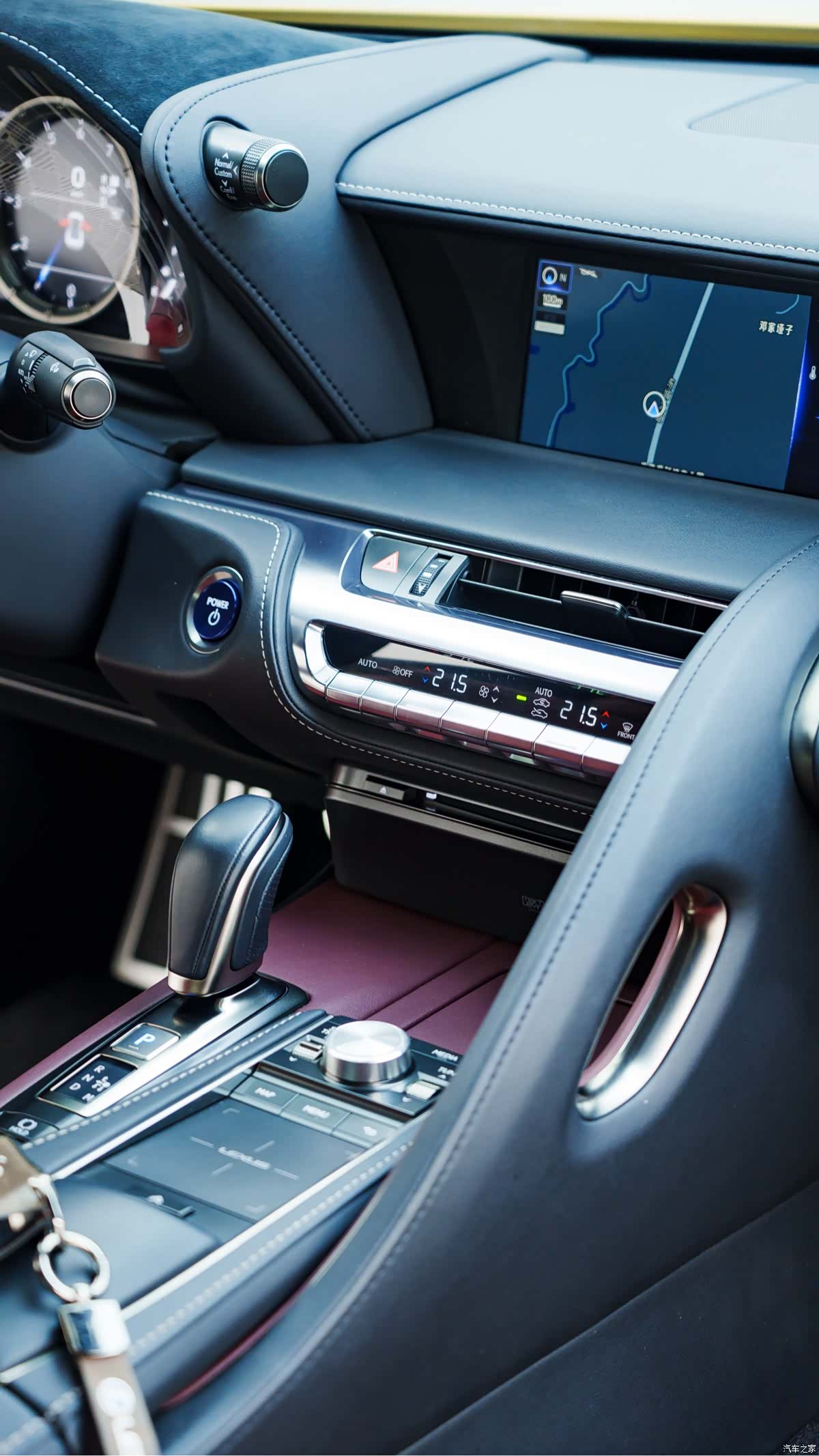 Lexus LC, 2018 11