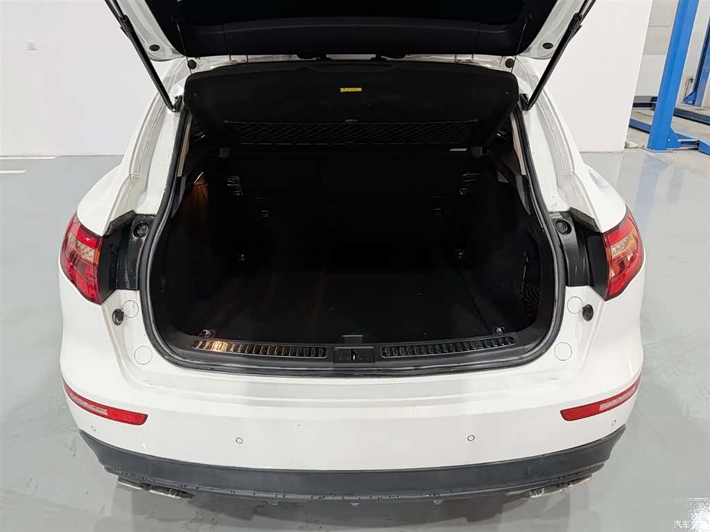 Zotye SR9, 2017 7