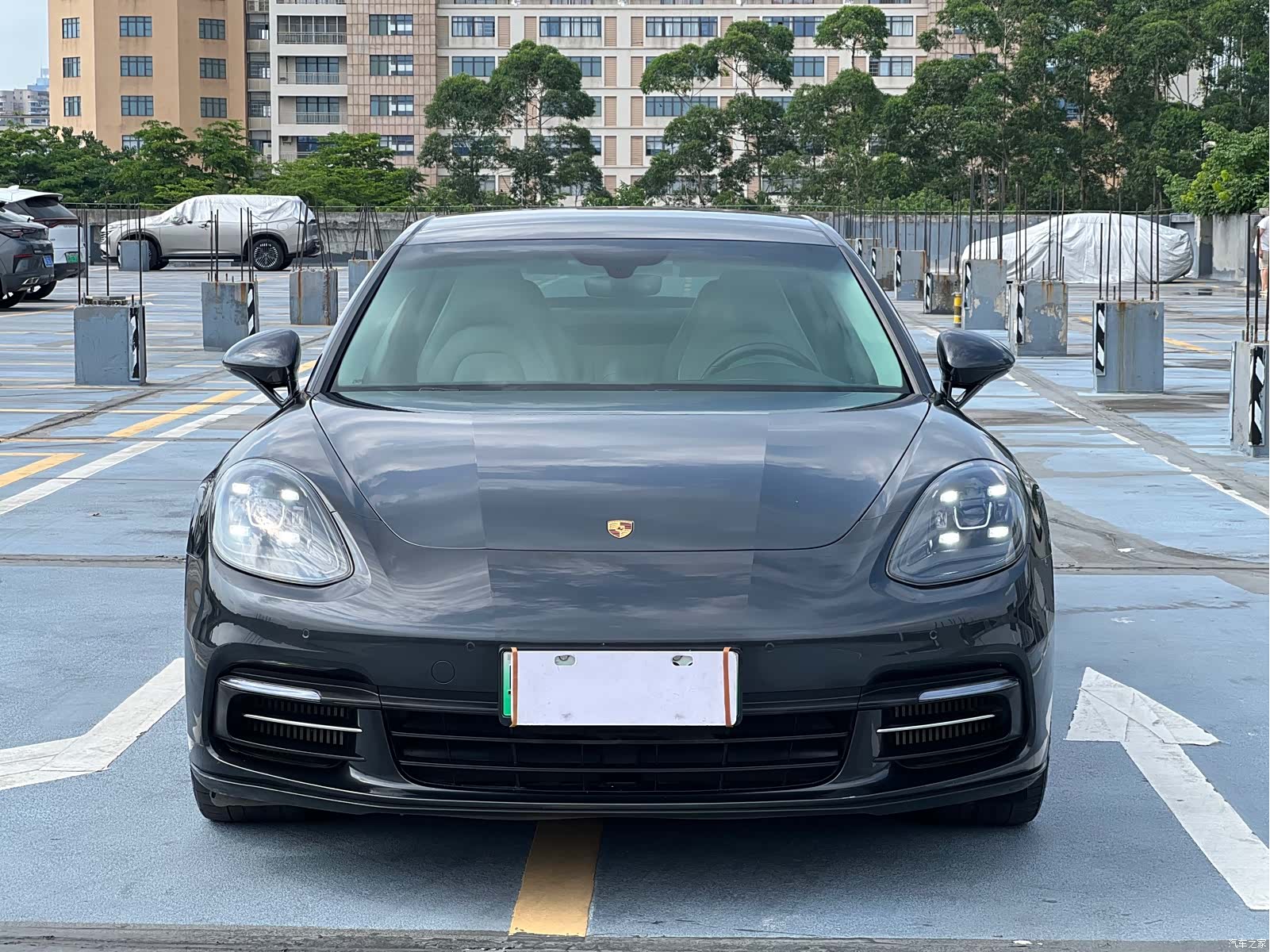 Porsche Panamera, 2018 все фото