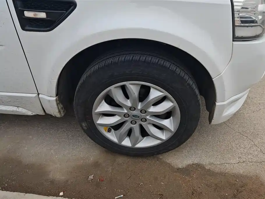 Land Rover Freelander 2