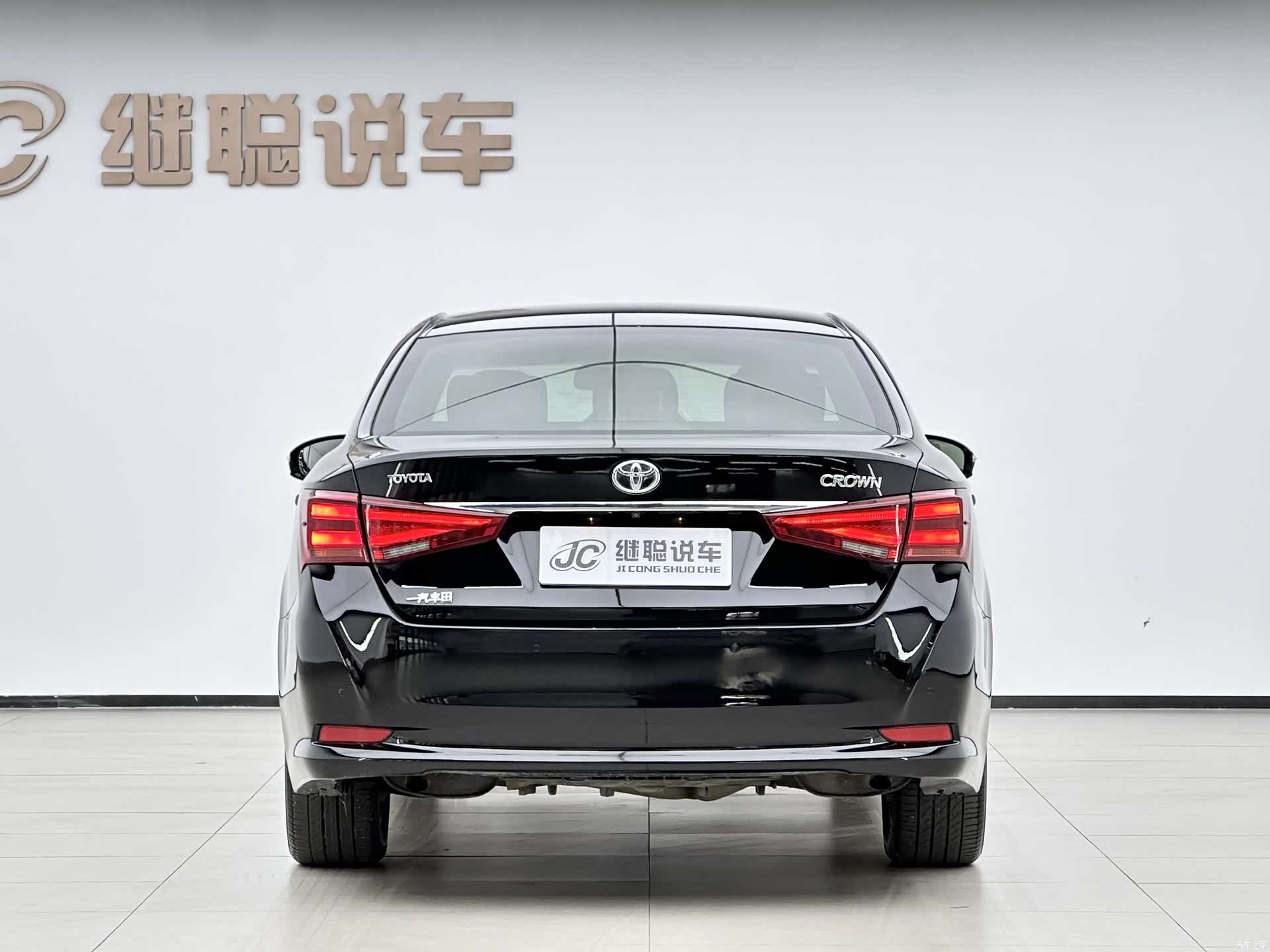 Toyota Crown, 2017 12