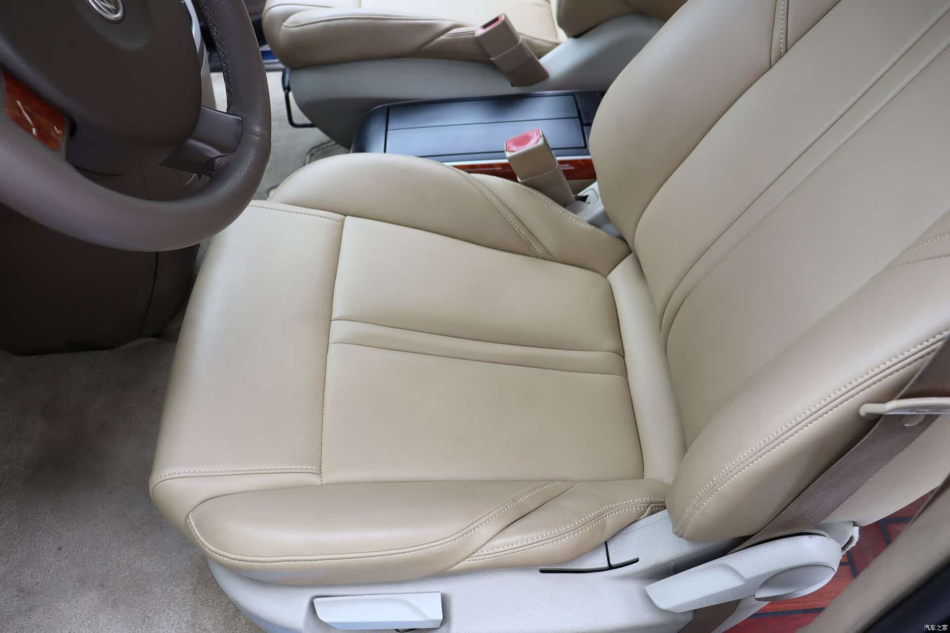 Buick GL8, 2010 14
