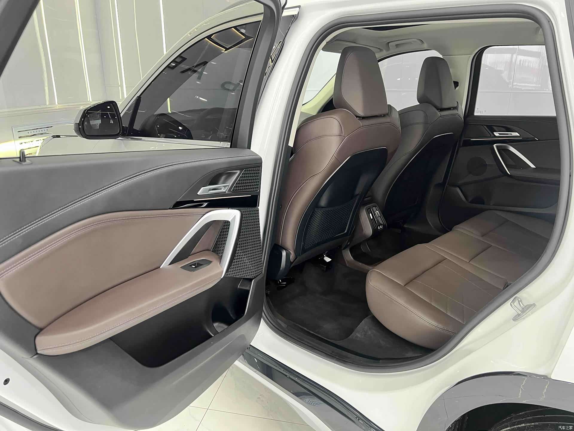 BMW X1, 2024 11